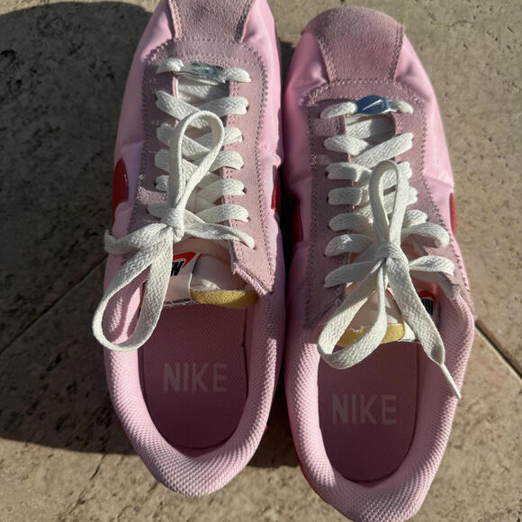 Nike Women's Classic Cortez Sneakers Valentine’s Pink Red Size 9.5 - Picture 7 of 9
